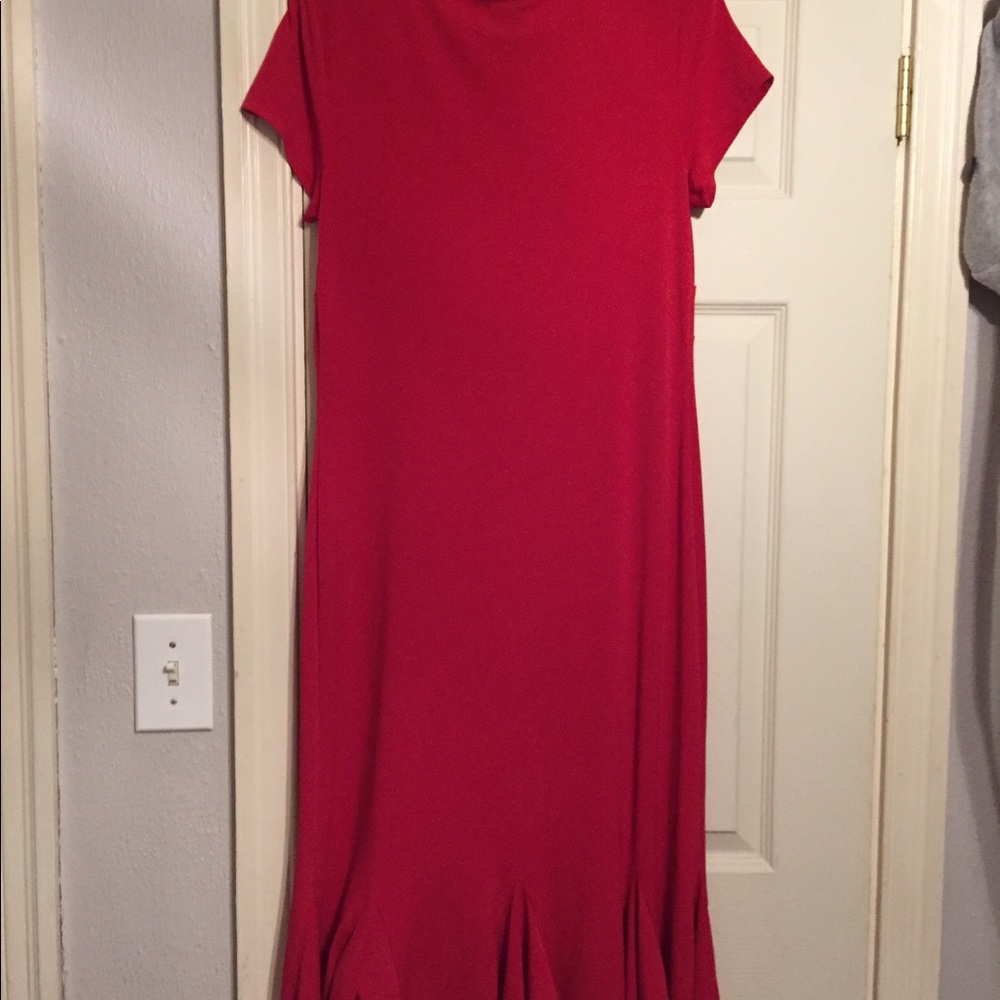 Dress - Picture 2 of 3